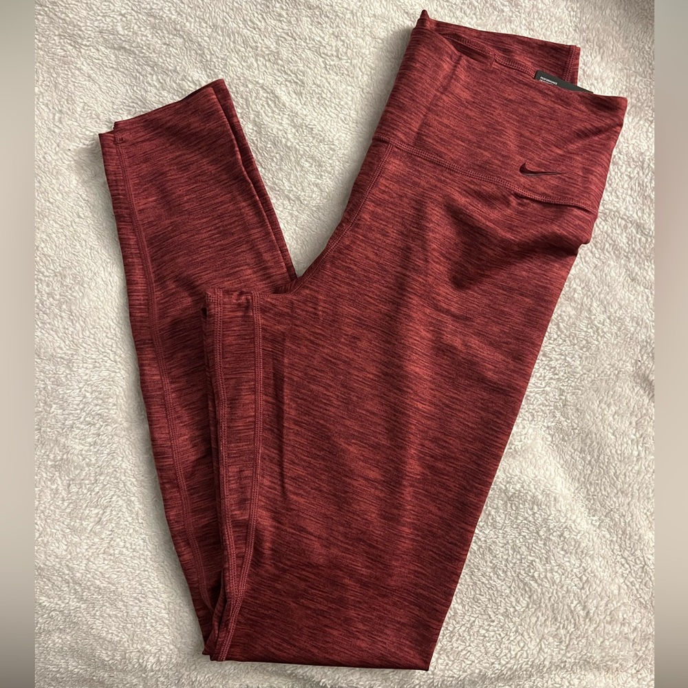 Nike Tight Fit Leggings